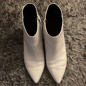 Sam Edelman White Ankle Booties Sleek Minimalist Design